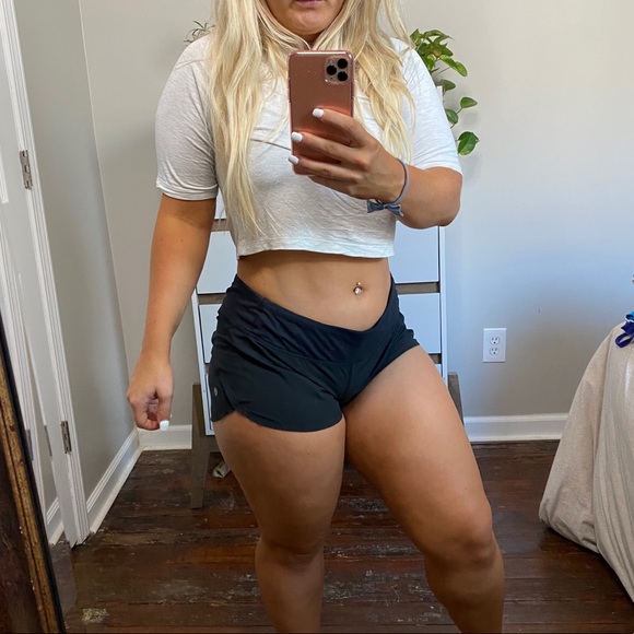 lululemon athletica Pants - ✨Lululemon Shorts 10✨